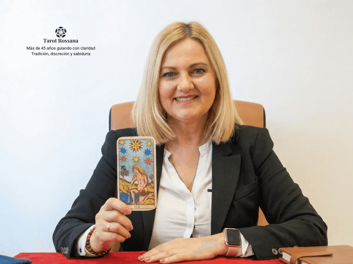 Estela, especialista en Tarot y Péndulo Hebreo en Tarot Profesora Rossana